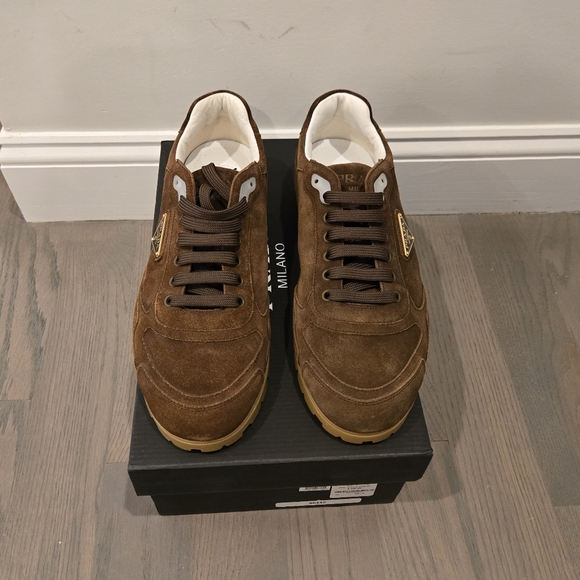 $1,100 PRADA Trail Brown Suede Lace Up Low Top Sneaker Men EU 43 UK 9 US 10 NIB - Picture 8 of 11